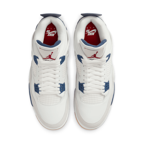 Nike SB x Air Jordan IV