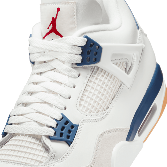 Nike SB x Air Jordan IV
