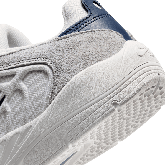 Nike SB Vertebrae