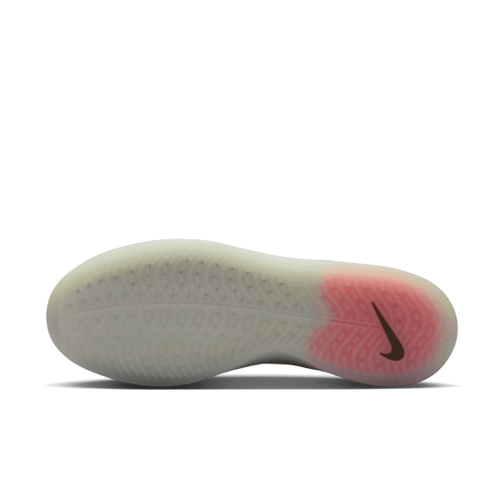 Nike SB Zoom Nyjah 4 Silver