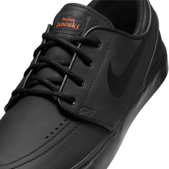 Nike SB Zoom Janoski OG+ Iso "Triple Black"