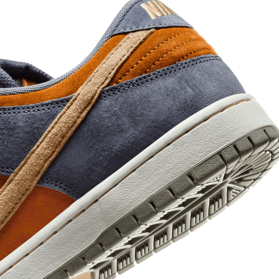 Nike SB Dunk Low Pro "Light Carbon Monarch"