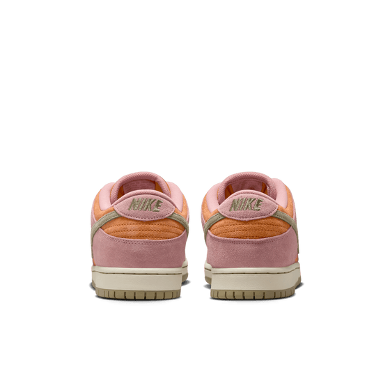 Nike SB Dunk Low Pro