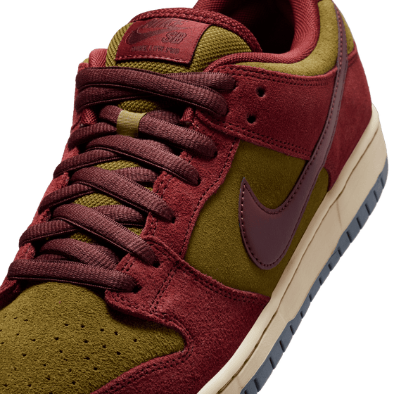 Nike SB Dunk Low Pro - Dark Team Red/Burgundy Crush
