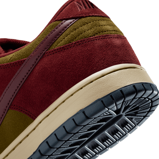 Nike SB Dunk Low Pro - Dark Team Red/Burgundy Crush
