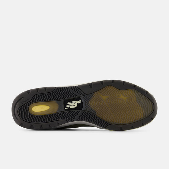 New Balance Numeric Reynolds 933