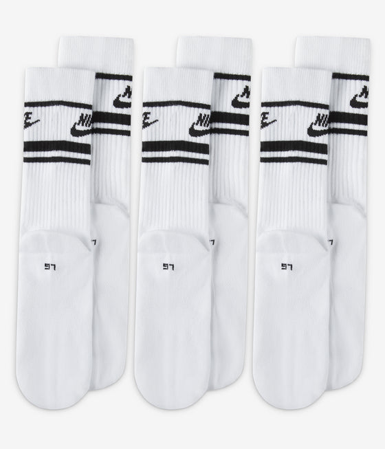Nike Sportswear Everyday Essential Sock